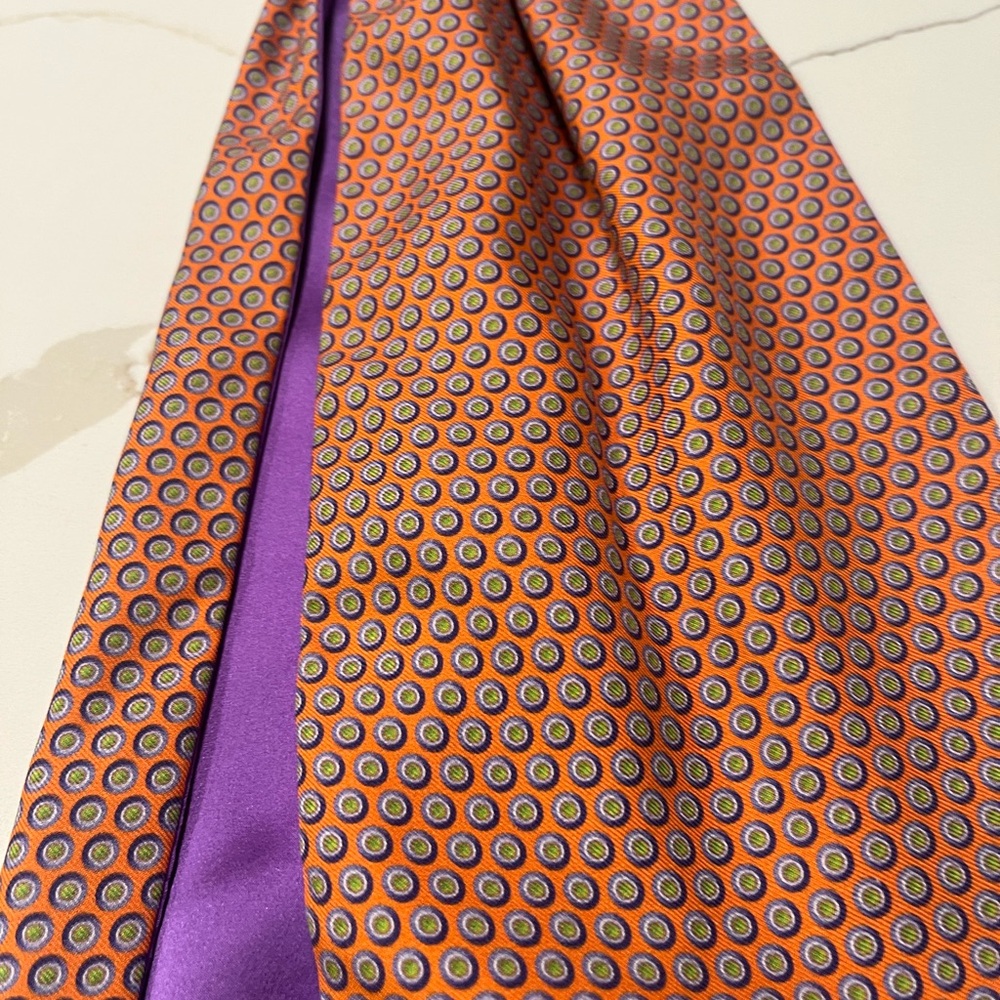 Paul Stuart Vibrant Purple Silk Accessory